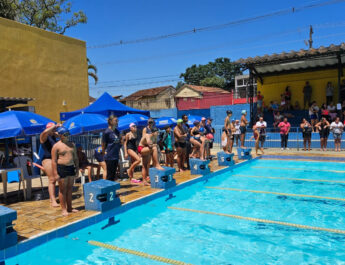 INTERCENTROS DE NATAÇÃO INFANTIL