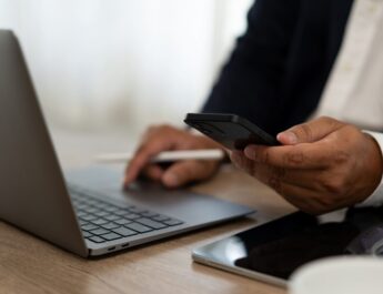 VAGAS DE ESTÁGIO PARA ESTUDANTES