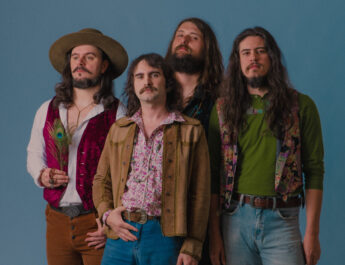 CINE ROCK NA SEDE DA FCCR NESTA SEXTA