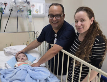 ENZO DA UTI AO LAR: SUPERAÇÃO