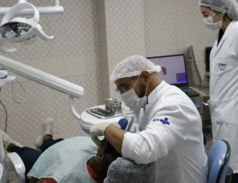 PISO SALARIAL MÉDICOS E DENTISTAS