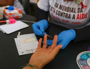 HIV: DESINFORMAÇÃO X TRATAMENTO