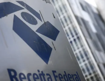RECEITA PAGA ÚLTIMO LOTE RESTITUIÇÃO
